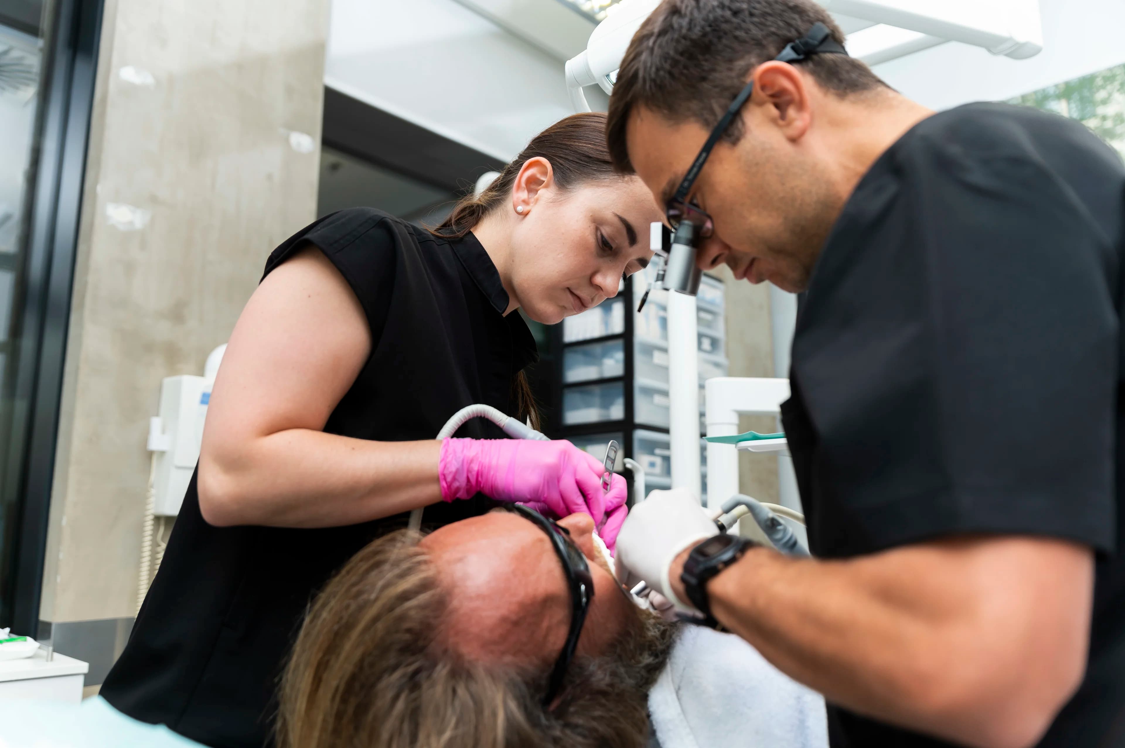 Zubní implantáty se zárukou kvality